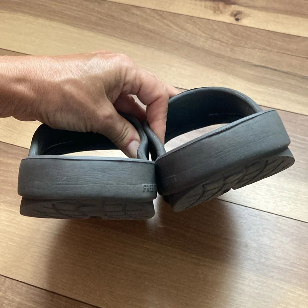 OOFOS Gray Slide Sandals